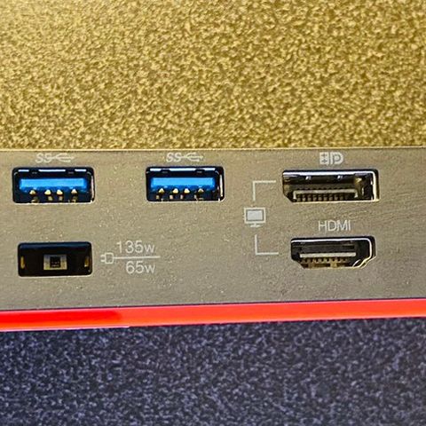 Lenovo Thinkpad Thunderbolt 3 Dock Gen 2 , 130