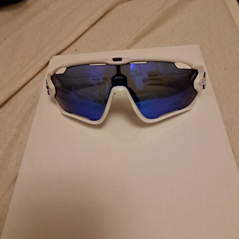 oakley jawbreaker