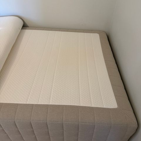 IKEA STUVLAND seng/rammemadrass 120x200 med TISTEDAL Overmadrass