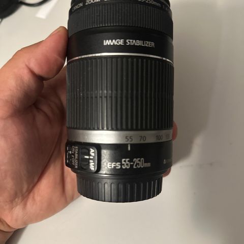 Canon EF-S 55-250mm IS