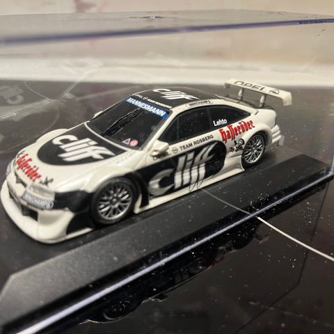 1/43 Opel Calibra DTM (sjåfør; Lehto) produsert av Minichamps