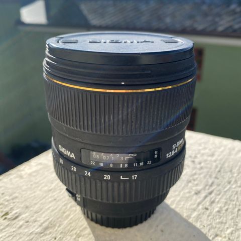 Sigma 17-35mm f2.8-4.0 lens for Canon EF