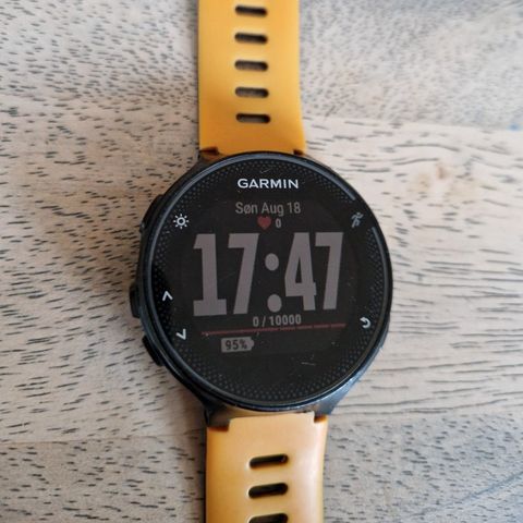 Garmin Forerunner 235