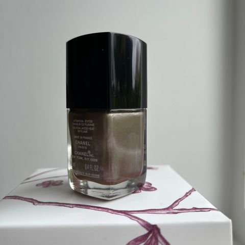 Chanel vernis neglelakk 525 Quartz