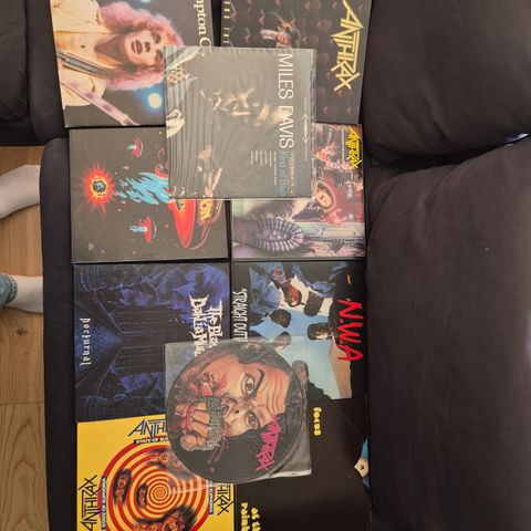 Div. vinyl i flere sjangre til salg, god pris! (SOM NY)