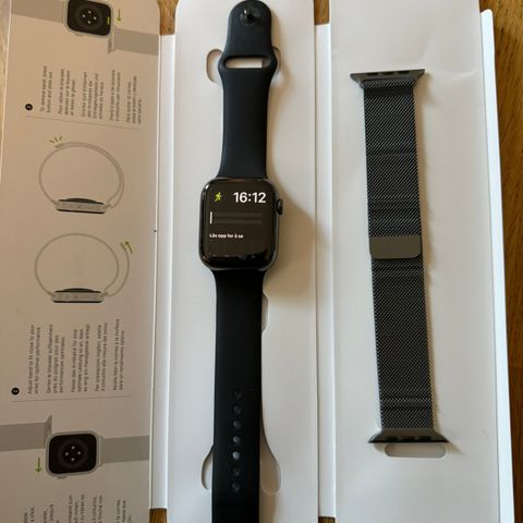 Apple Watch stainless steel  7 - 45 mm.   GPS og Celluar. Safirglass.