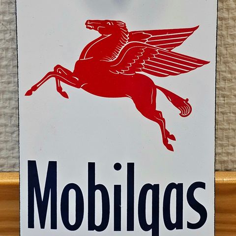 Mobilgas emalje