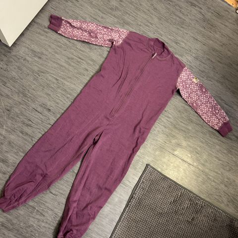 Nydelig janus ull onepiece str120 - ingen slitasje