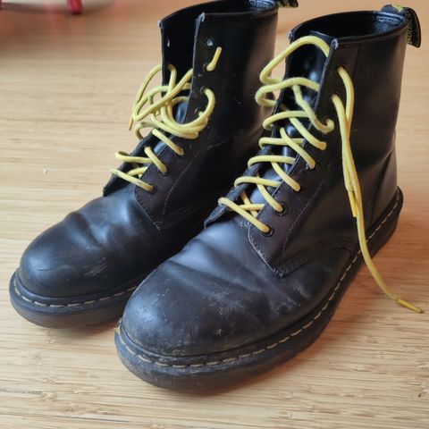 Dr. Martens i str. 45 - nydelig patina