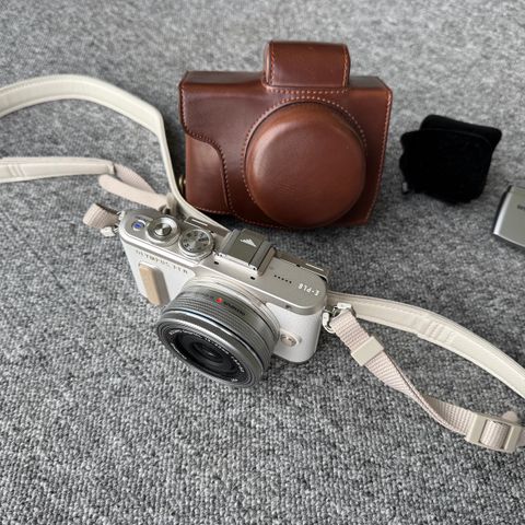 Olympus PEN E-PL8