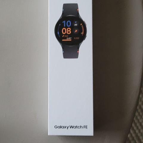 Helt ny Samsung Galaxie Watch Fe selges.