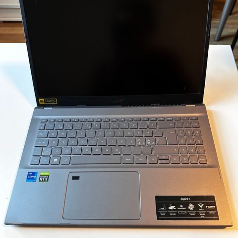 Kraftig Acer Aspire 5 PC 15,6" QHD