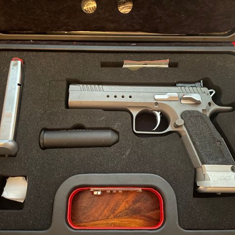 Tanfoglio limited custom 9mm