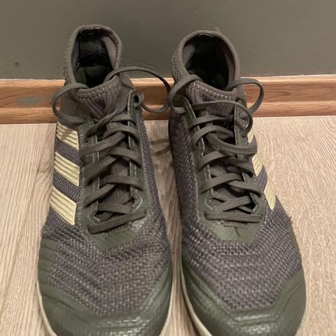 Adidas predator innesko str. 39,5