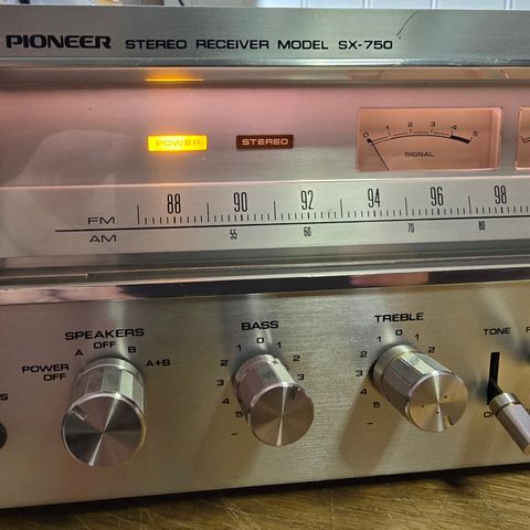 Pioneer SX-750