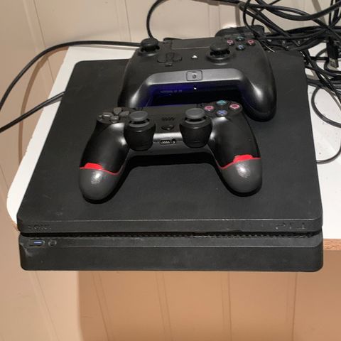 Ps4 slim