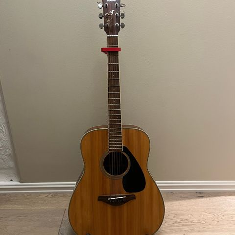 Yamaha FG 720S