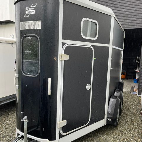 Ifor Williams HB511