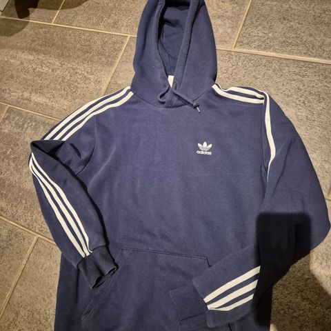 Adidas hettegenser, str s