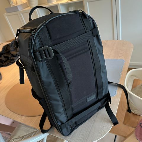 Douchebag The Backpack Pro 26L (1 gen)