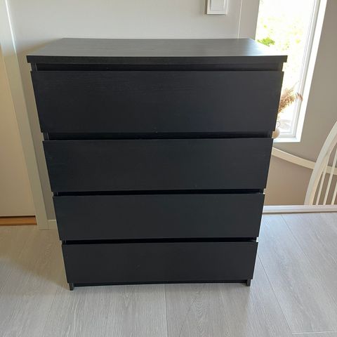 Malm Ikea 700,-