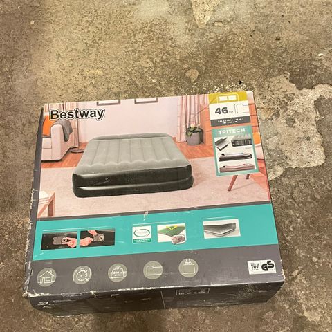 Bestway luftmadrass med elektrisk pumpe