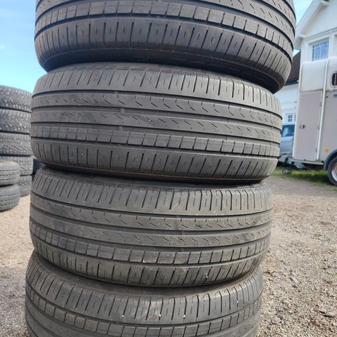 235/55R19