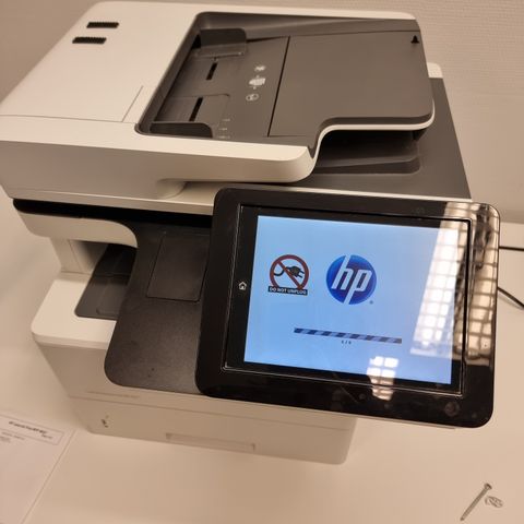 LaserJet Enterprise MFP M527