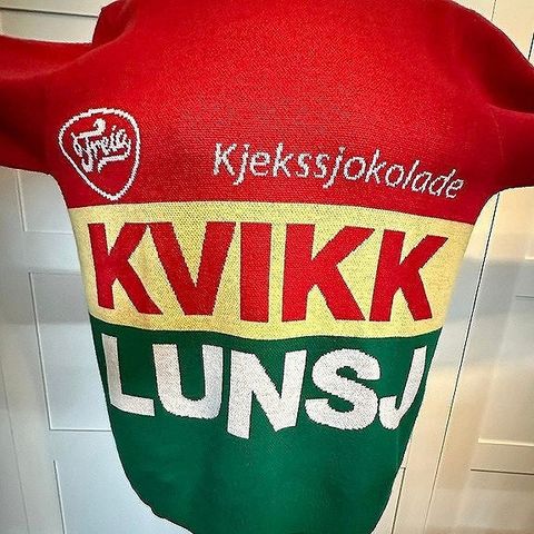 Originalen !! Freia Kvikk Lunsj genser str. L  (ubrukt) - NY !