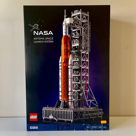 LEGO 10341 NASA Artemis Space Launch NY!