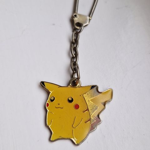 Pikachu Medal Swing (Gratis Frakt)