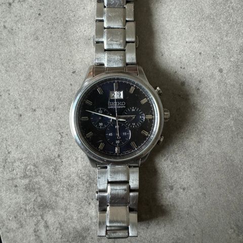 seiko chronograph 10 bar 7t04-0ae0