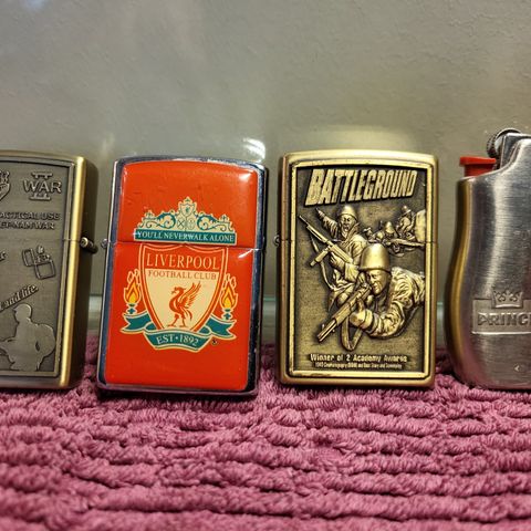 Battleground World War 2 + Liverpool + Prince lighter.