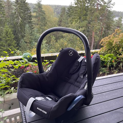 Maxi-cosi cabriofix bilstol