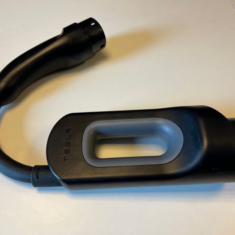 TESLA CHADEMO ADAPTER