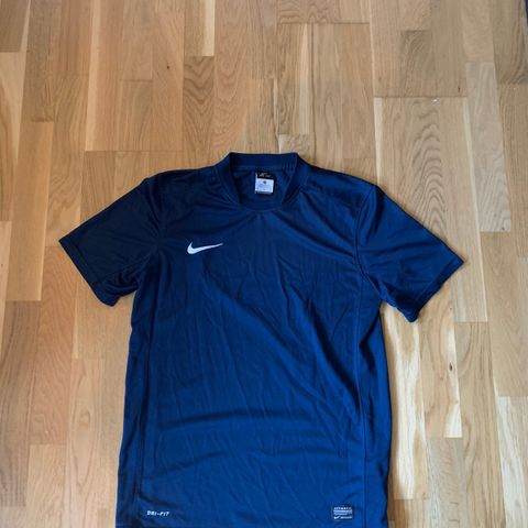 Nike dri-fit trenings t-skjorte