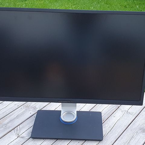 BenQ LCD Monitor 32"