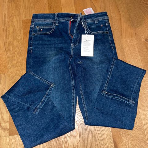 Ny jeans jente 14 år 164