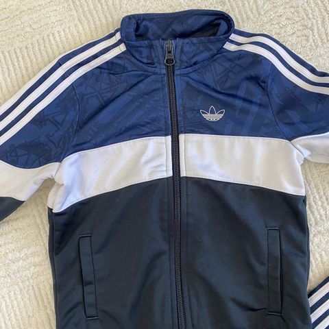 Adidas tracksuit 104