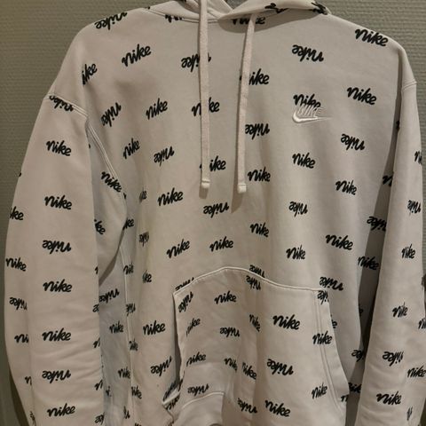 NIKE HOODIE SJELDEN