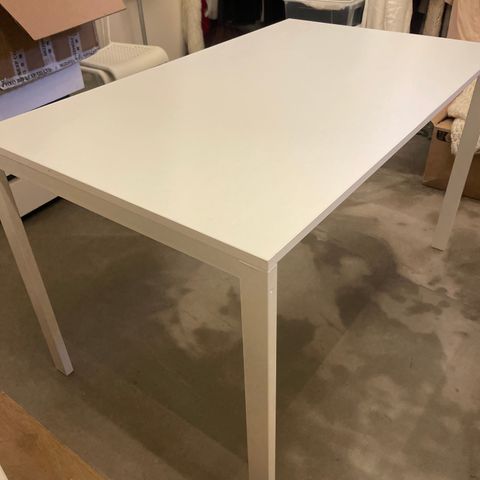 Ikea meltorp spisebord