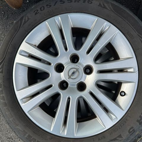 Opel felger 5x110 med 205/55/16 imperial sommer dekk