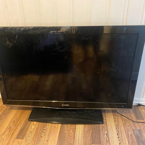 pent brukt 46 tommer LCD TV