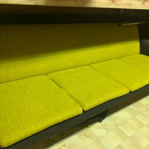 Sovesofa fra 70 tallet. Teak