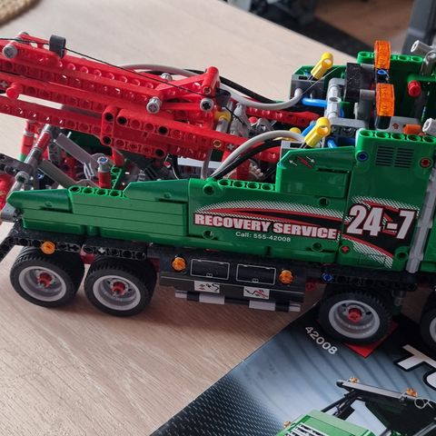 Lego Technic Recovery Service Truck - 42008