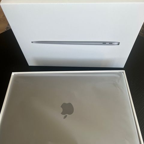 MacBook Air 8GB 2023