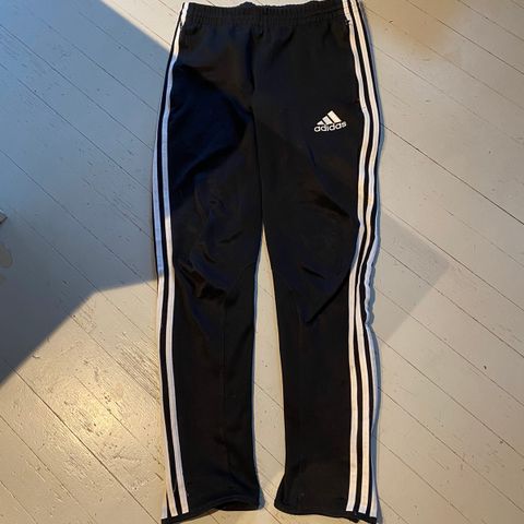 Adidas treningsbukse str 13-14 år