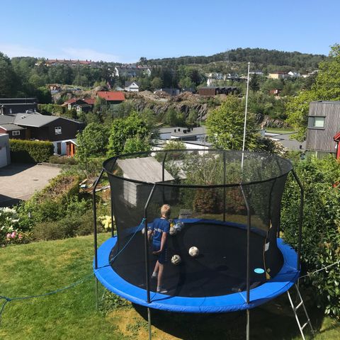 Trampoline