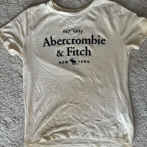 Abercombie & Fitch - T-skjorte