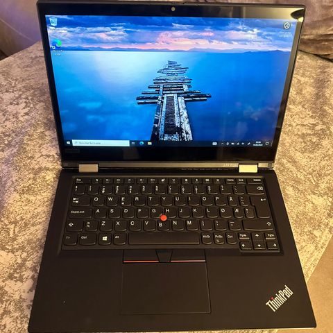 Lenovo yoga L13 touch skjerm